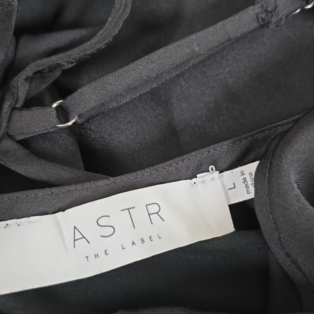 ASTR THE LABEL Gaia Midi Dress - Picture 10 of 13